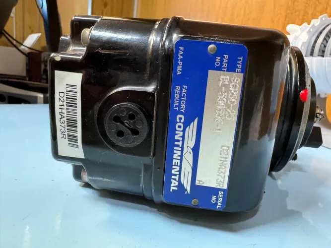 PAR DE MAGNETOS CONTINENTAL / BENDIX - CIRRUS SR22 - 272,2 HORAS