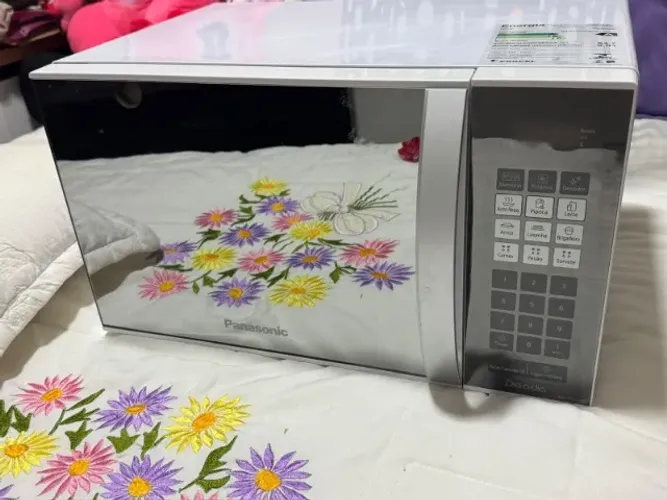 Micro-ondas Panasonic 21L
