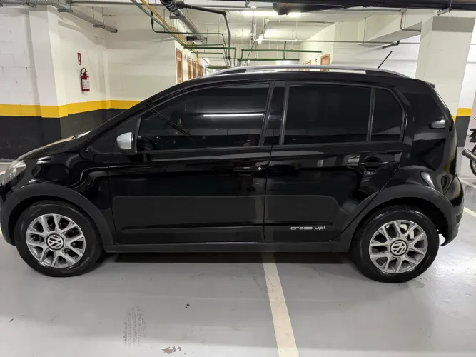 Volkswagen Up! Cross I Motion 1.0 T.flex 12V 5P 2016