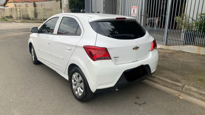 Chevrolet Onix Hatch LT 1.0 8V Flex Mec. 4P 2019
