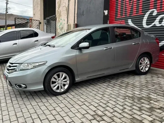Honda City Sedan LX 1.5 Flex 16V 4P Aut. 2013