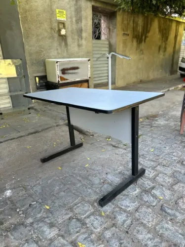 Mesa birô
