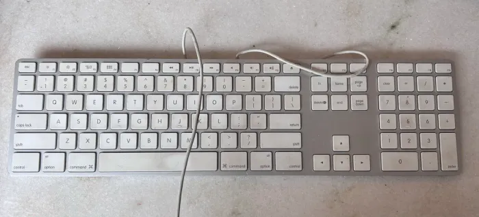 Teclado USB com fio para Apple Mac | Usado 