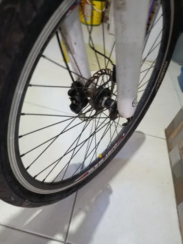 Bicicleta toda de alumínio no precinho para hoje