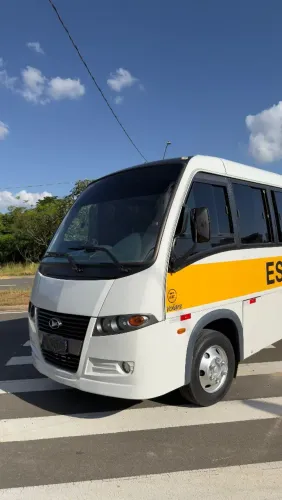 Micro ônibus com todas as revisões em dia,o micro  está trabalhando  . 