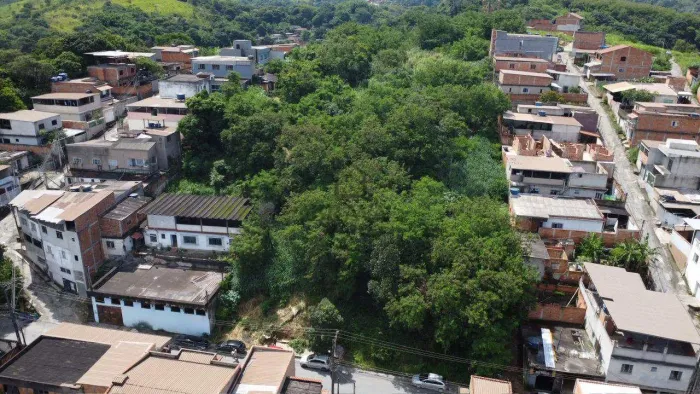 Terreno com 5.000m², Retiro, Volta Redonda - R$ 1.5 mi, Cod:498
