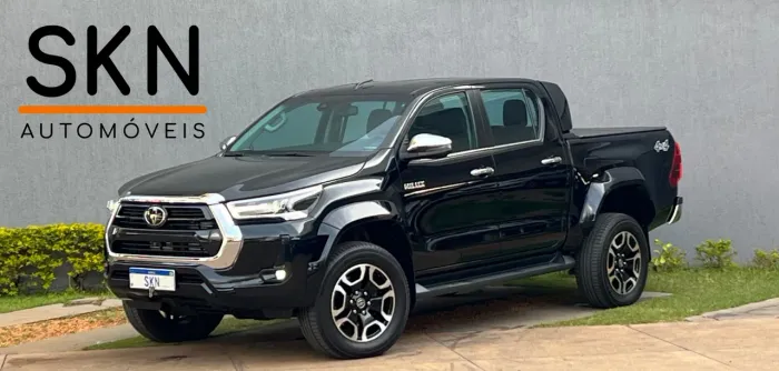 Toyota Hilux CD SRX Plus 4X4 2.8 TDI Die. Aut. 2024
