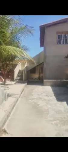 Casa de praia na peito de moça réveillon 2500 reais a 300m da praia ótima localização 0