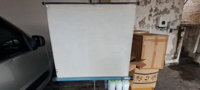 Tela para projetor com tripé antiga