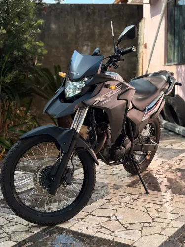 XRE 300 2020