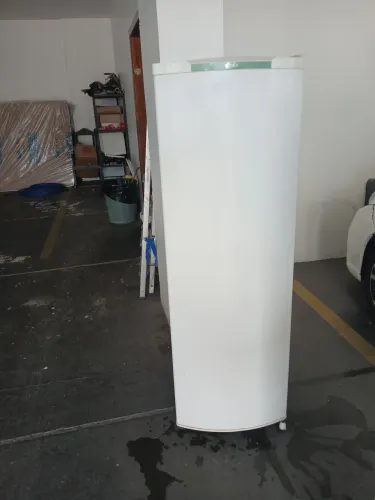 Vendo geladeira consul 280 litros ótimo estado