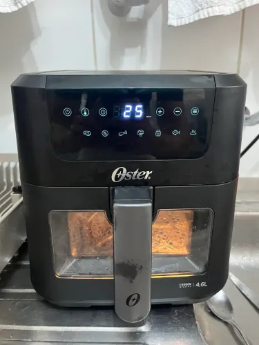 Air Fryer Oster Digital 4,6L 1500W - Excelente estado