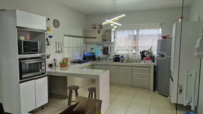 CASA ASSOBRADADA COM 2 QUARTOS NO INDUSTRIAL EM LORENA-SP