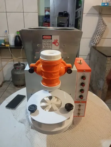 Maquina de salgado semi nova 