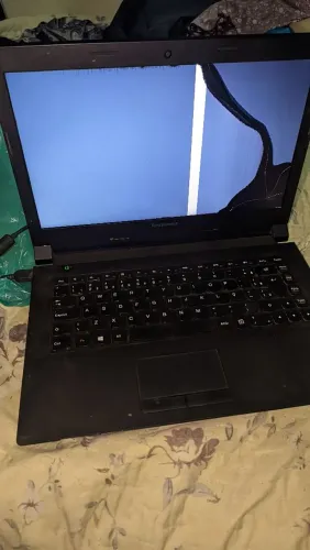 Computador Lenovo estragado 