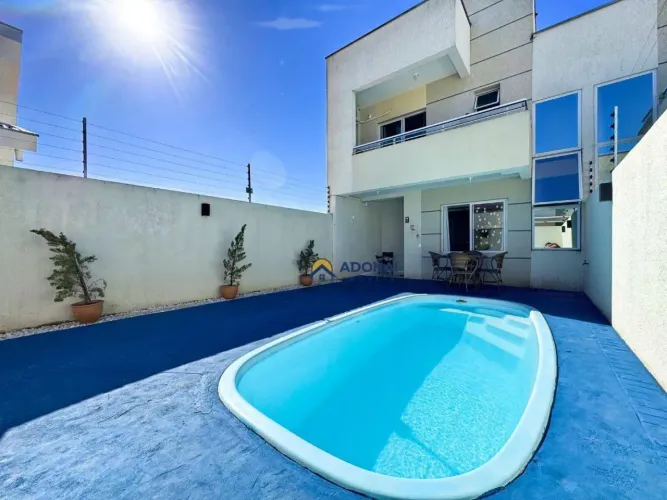 SOBRADO no LITORAL com Piscina, 3 dormitórios à venda, 112 m² por R$ 679.000 - Eliana - Gu