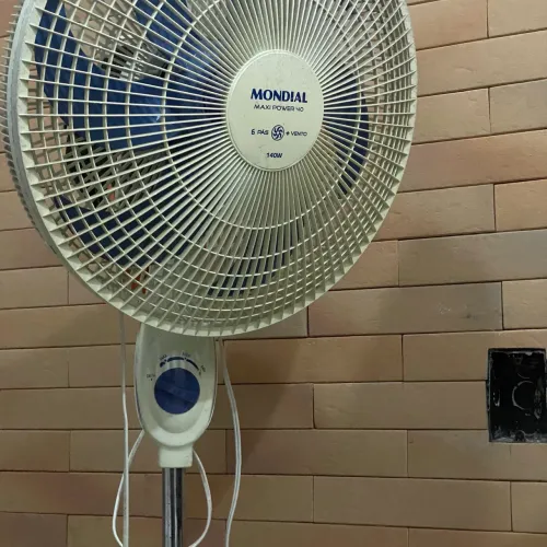 Ventilador de Pé