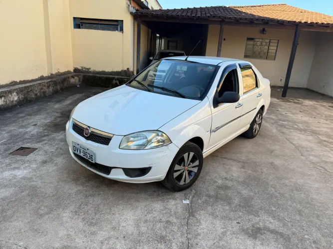 Fiat Siena EL 1.0 MPI Fire Flex 8V 4P 2015