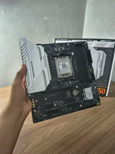 Placa Mãe Maxsun B650M AM5 DDR5 - Nova Lacrada - Aceito Cartão | Entrego & OLX Pay