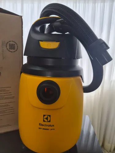 ASPIRADOR DE PÓ E ÁGUA