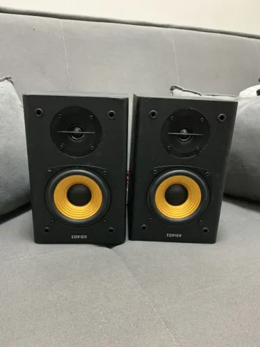 Monitor De Áudio R1000t4 EDIFIER, Bivolt, 24W RMS de Potência - Preto