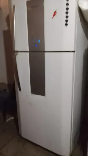 Vendo geladeira eletrolux