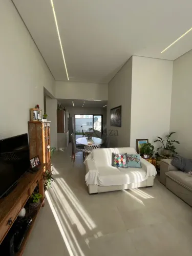 Casa em Condomínio - Bairro Floresta - Condomínio Reserva Rudá - 3 Dormitórios - 159m²