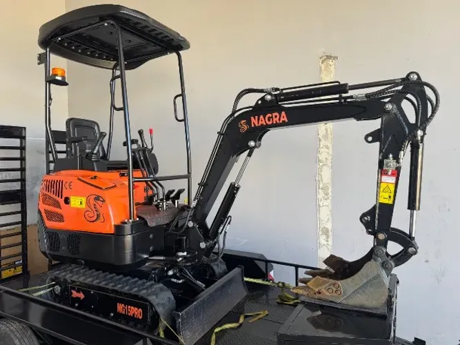 Mini Escavadeira - Nagra - 1,5 ton