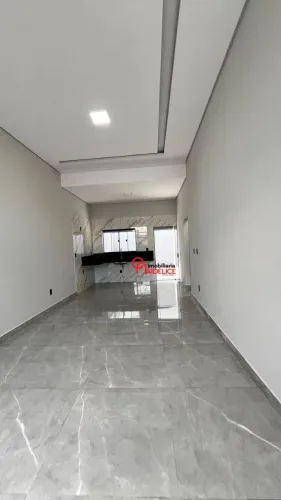 Casa financiável à venda em Americana/SP com suíte, esquadrias em alumínio e garagem com c