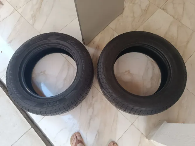 Pneus 255/60/18