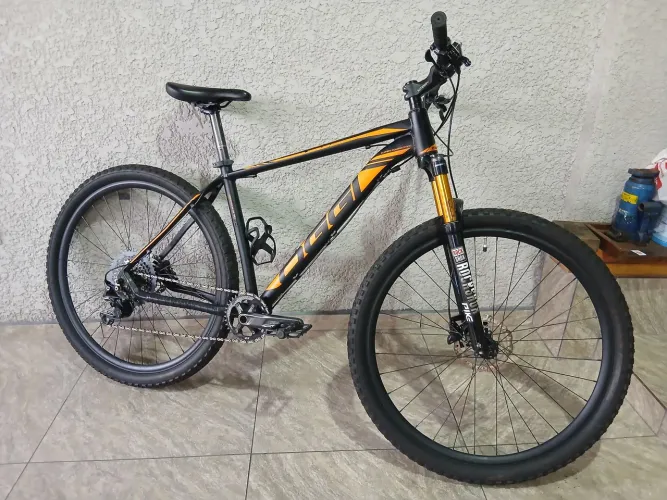 Oggi 7.3 shimano deore xt 11v
