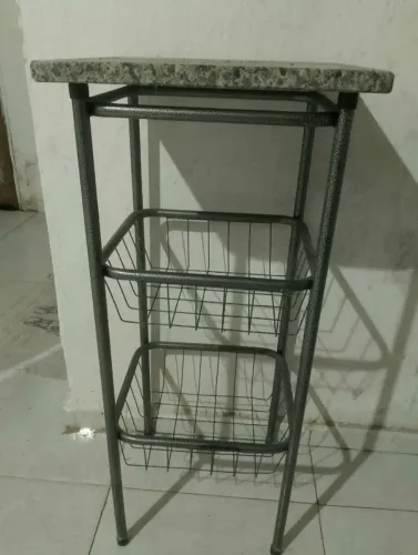 FRUTEIRA COM PEDRA DE MÁRMORE BEM NOVINHA MORO EM CG