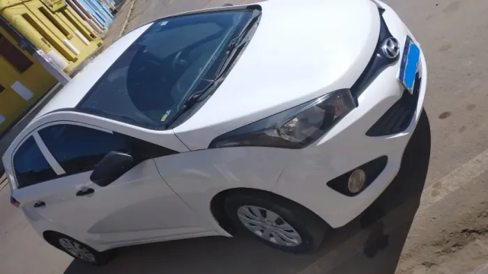 Hyundai HB20 Unique 1.0 Flex 12V Mec. 2014