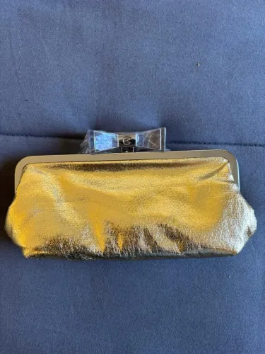 Bolsa clutch Champion festa dourada