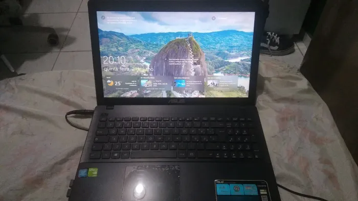 Notebook ASUS - Pronto pra uso! ACEITO OFERTA