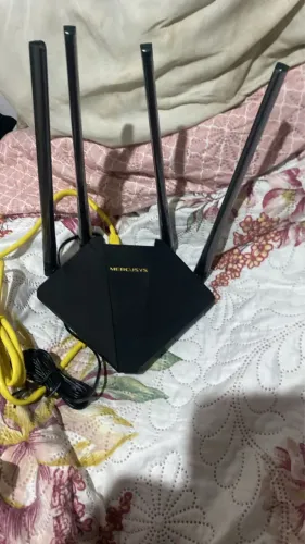 Roteador 4 antenas