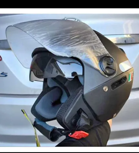 Capacete de moto com viseira interna 