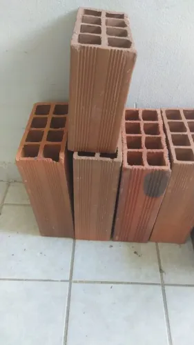 TIJOLOS E BLOCOS ESTRUTURAL DIRETO DA CERÂMICA. CARGA FECHADA