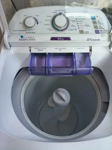 Lavadora de Roupas Electrolux 8,5kg SEMI NOVA