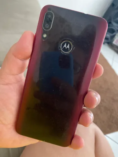 Vende-se celular  Motorola Moto E6 Plus