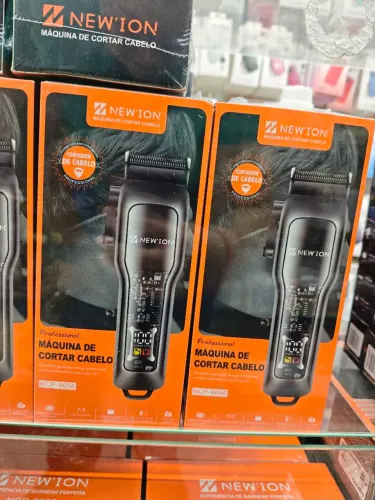 Máquina de Cortar Cabelo Profissional - NOVO