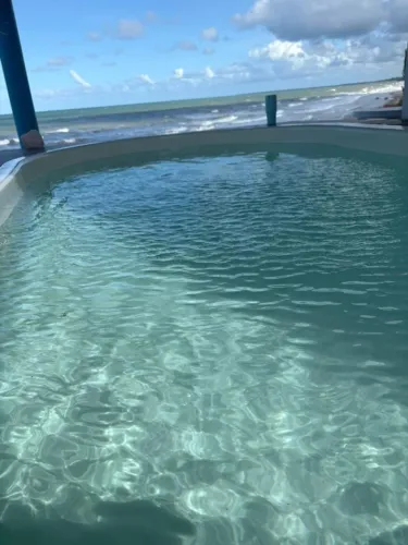 KITNET TÉRREA PÉ NA AREIA COM PISCINA PRIVATIVA ( TEMPORADA )