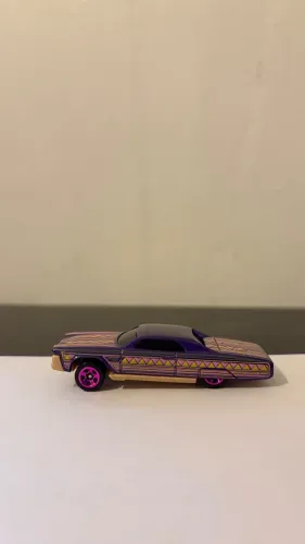 Hot Wheels 1:64 - Layin? Lowrider, Austin Mini Cooper S e Golf Tooned