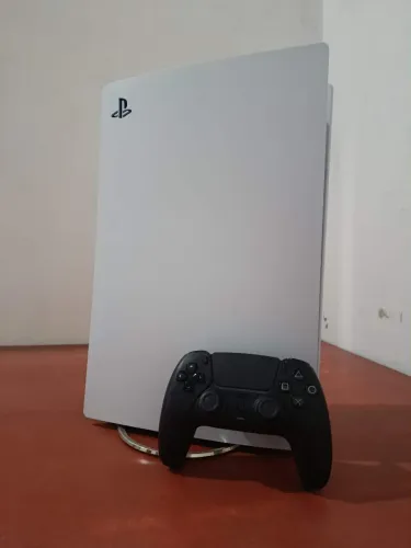 Playstation 5 Fat com 10 jogos - controle original - bom e barato