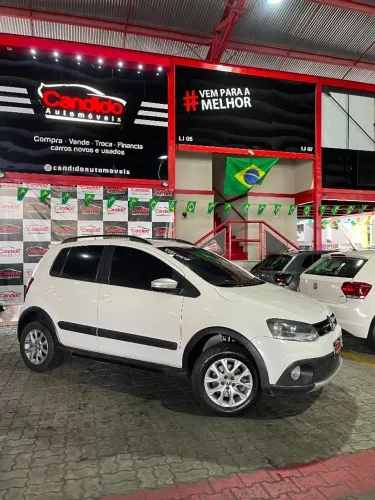 Volkswagen Crossfox 1.6 MI Total Flex 8V 5P 2014