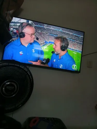 Televisão 43 polegadas quero vender por motivo mudança