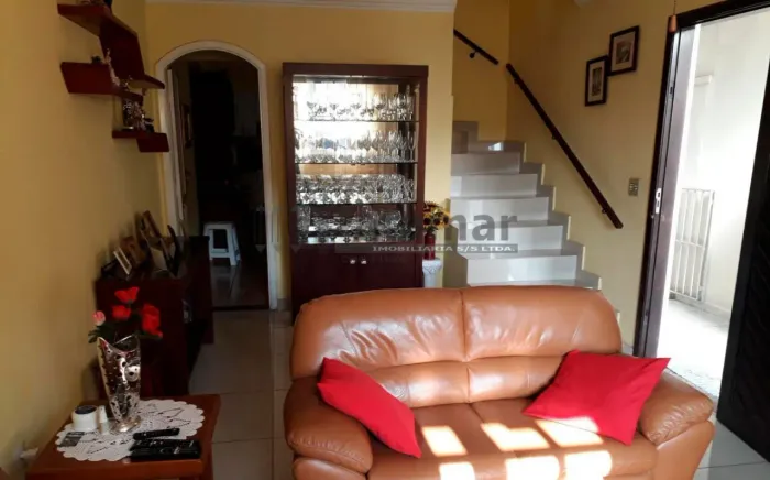 Sobrado de 3 Suítes à Venda no Butantã - Excelente Conservação