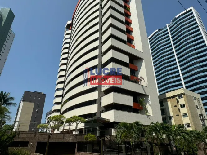 Apartamento reformado com 3 suítes no Brisamar em João Pessoa PB