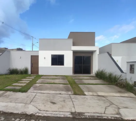 ALUGO CASA REFORMADA 2/4 COM SUITE E ARMÁRIOS NA COZINHA NO BAIRRO PAPAGAIO 