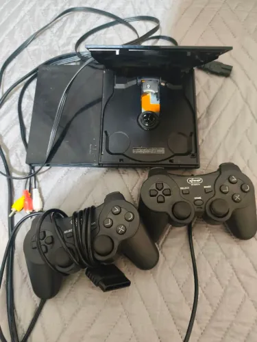 PLAYSTATION 2